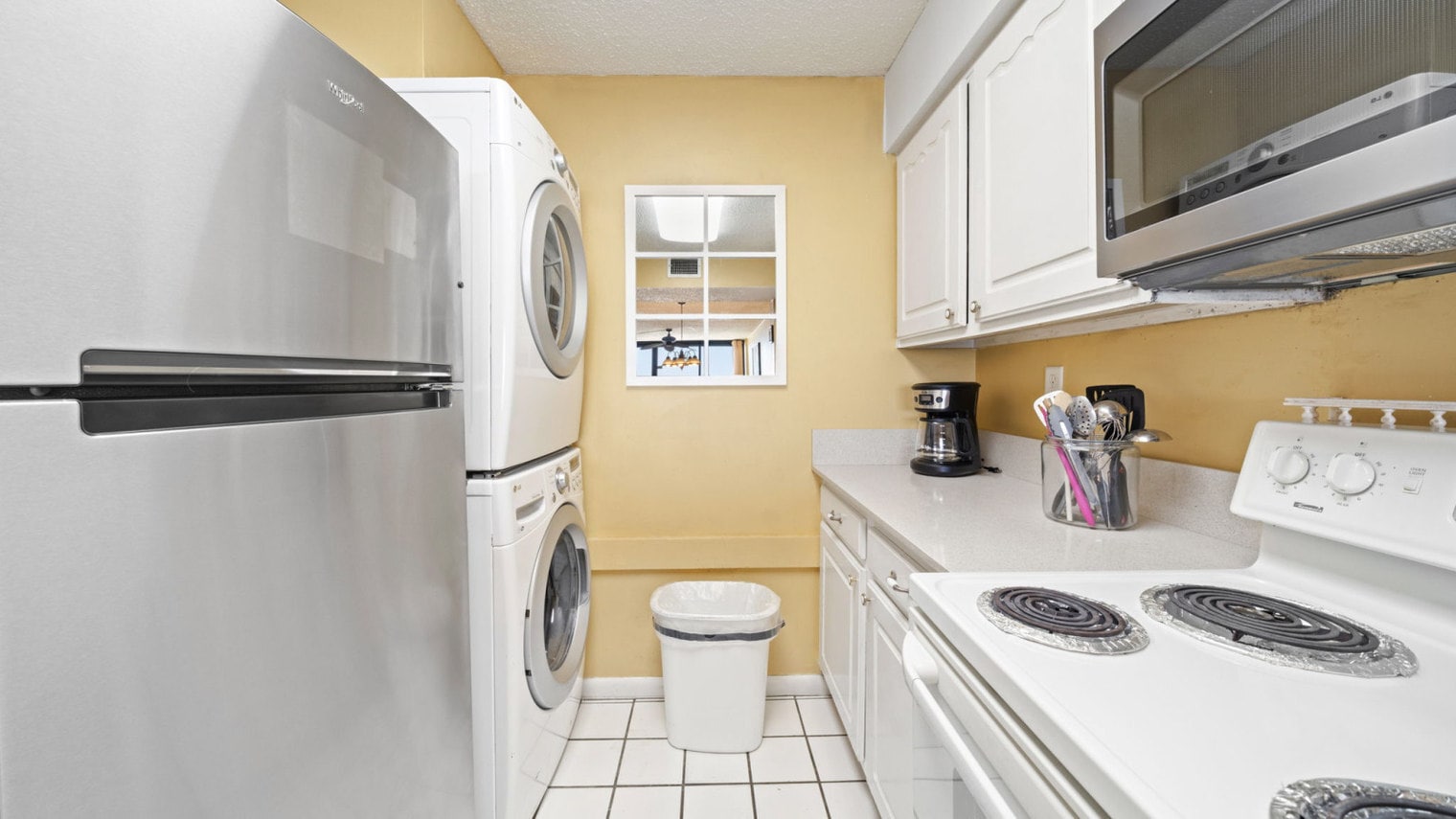 Building Photo - 7205 Thomas Dr