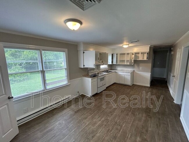 Building Photo - 112 Cane Dr