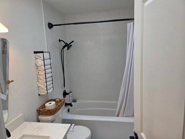 Building Photo - 25728 SE 35th Pl