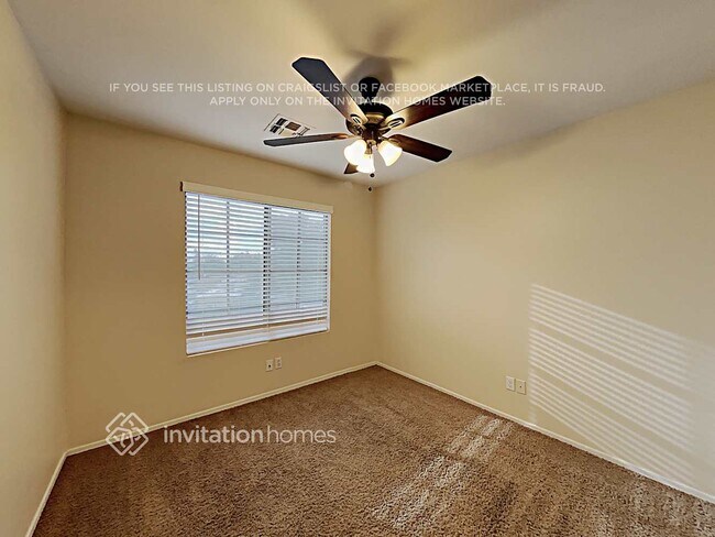 Building Photo - 2145 N 29th Pl