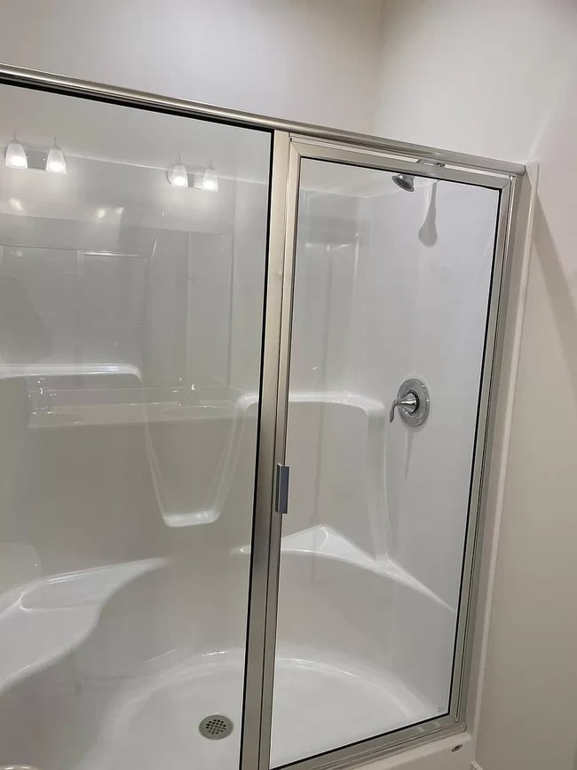 Building Photo - 12867 Deep Well Rd