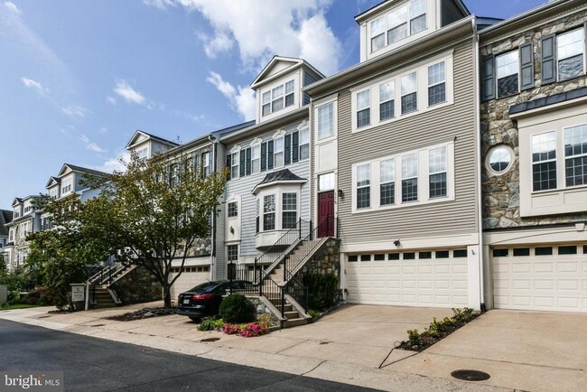 Building Photo - 115 Lake Cook Dr