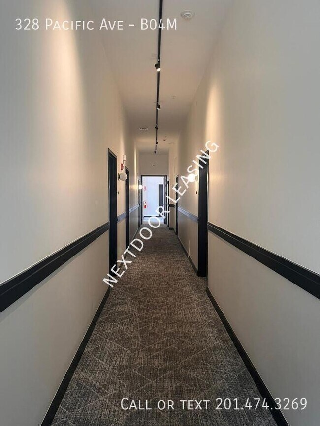 Building Photo - 328 Pacific Ave