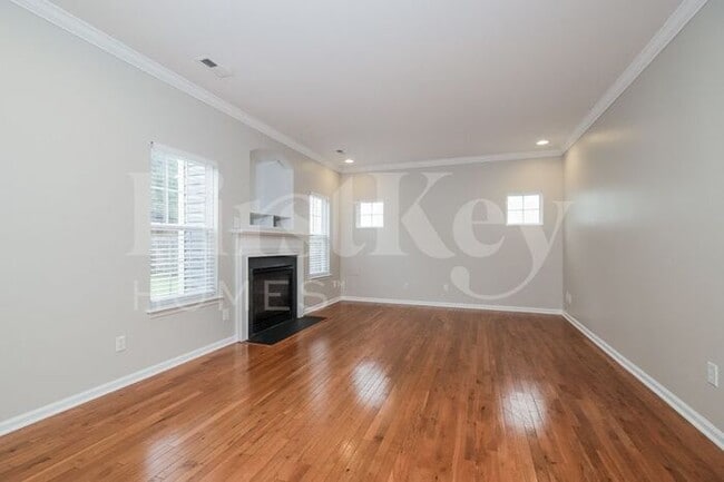 Building Photo - 4183 Shadetree Dr
