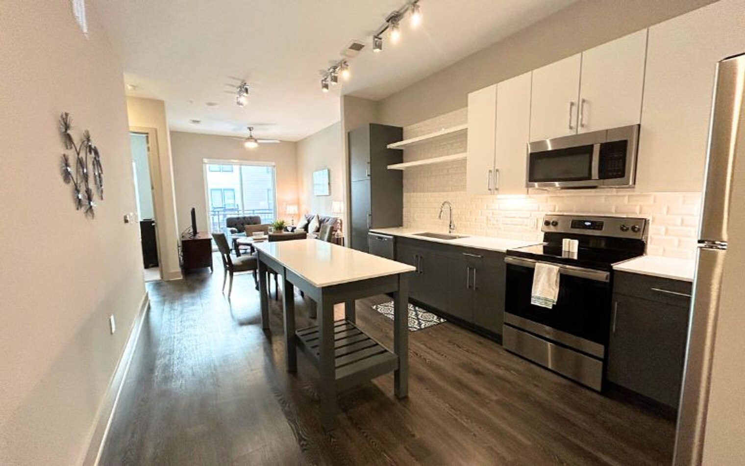 Building Photo - 3158 Stillhouse Creek Dr