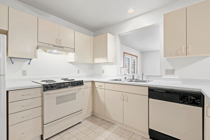 Building Photo - Hawthorne Senior Apartments