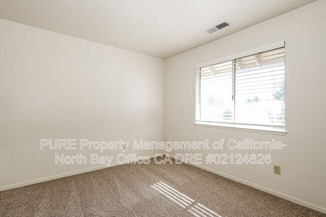 Building Photo - 1336 Jennings Park Way