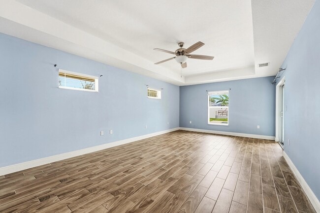 Building Photo - 1280 SW Kalevala Dr