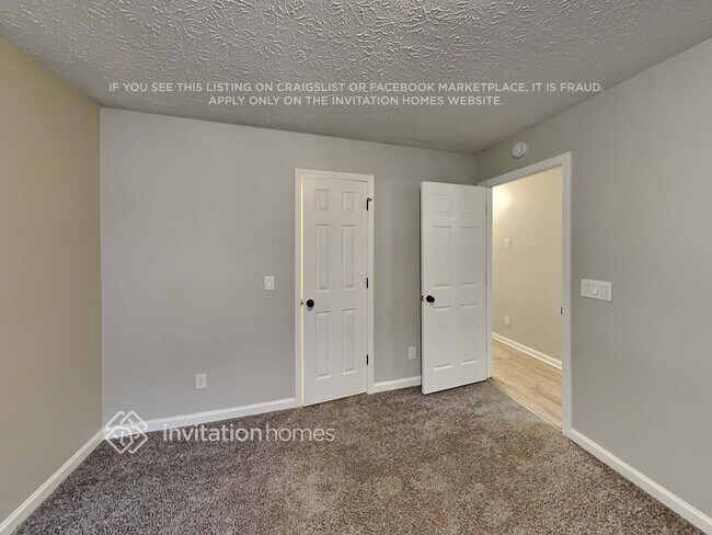 Building Photo - 428 Crested View Dr