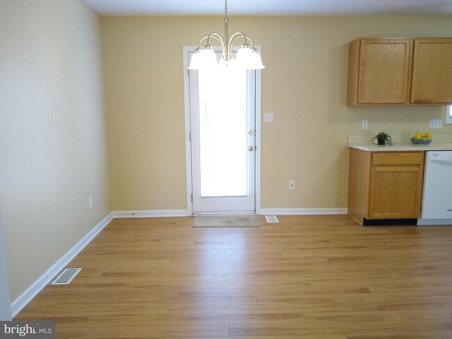 Building Photo - 110 Rawlings Ave