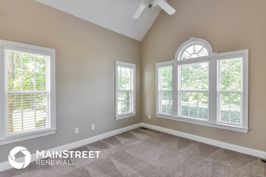 Building Photo - 306 Dell Meadows Pl