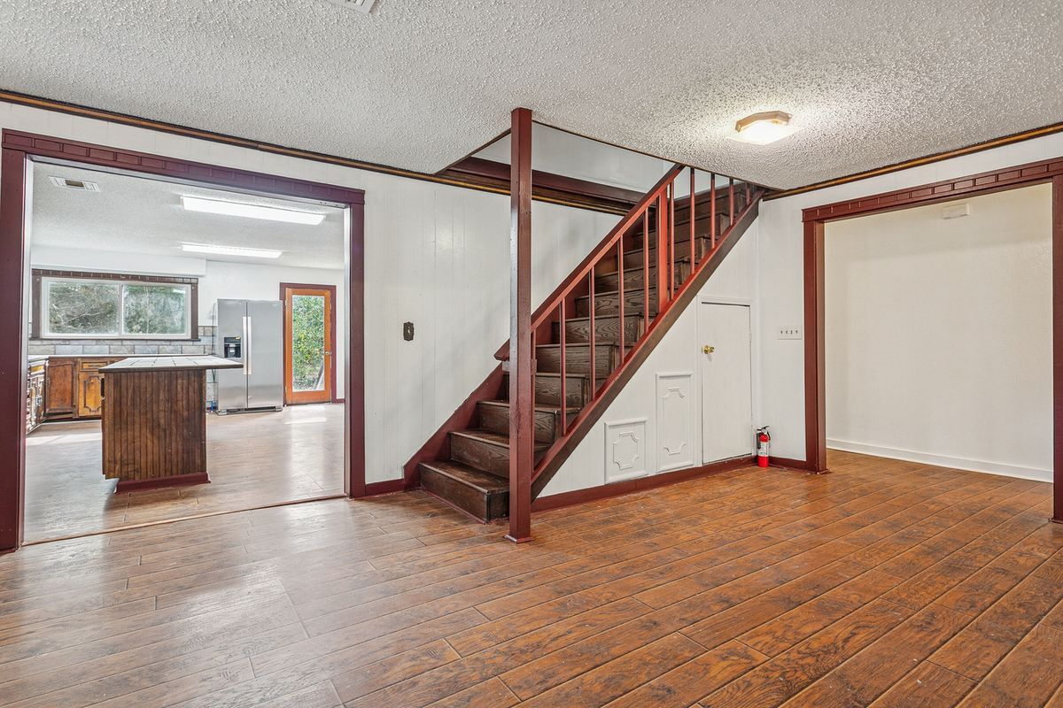 Building Photo - 67425 Salt Lick Ln