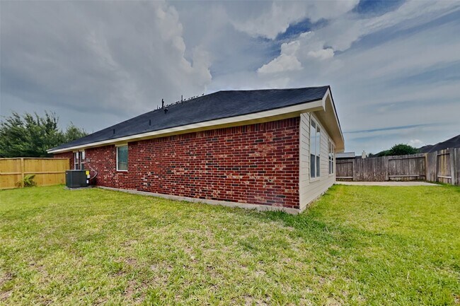 Building Photo - 19223 Opul Trails Ct