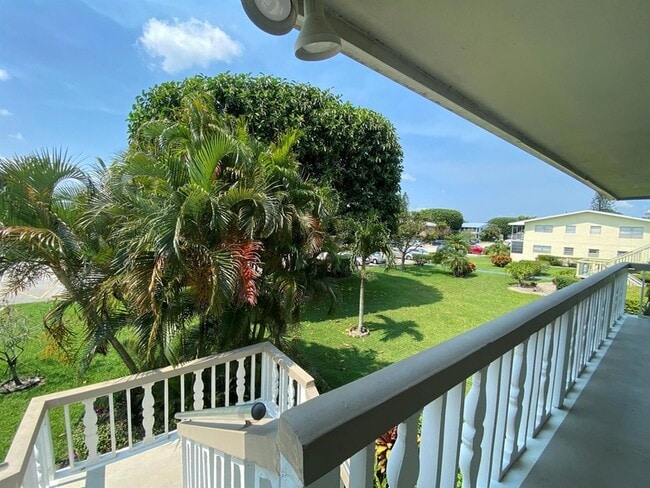 Building Photo - 57 Dorchester E