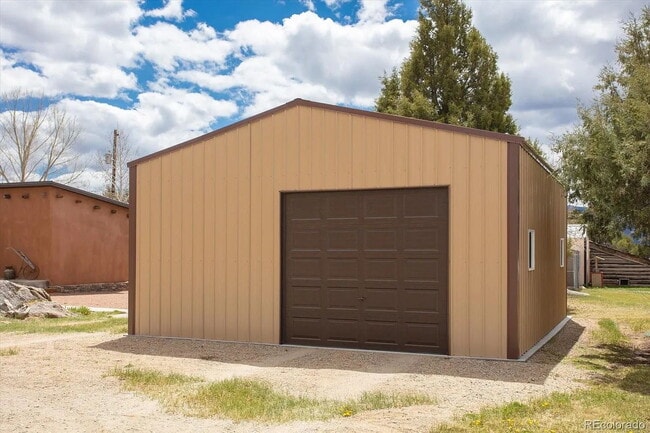Building Photo - Amazing 2-Bedroom Home for Rent – Just 5 M...