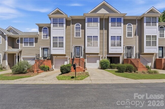 Building Photo - 6621 Tor Dr