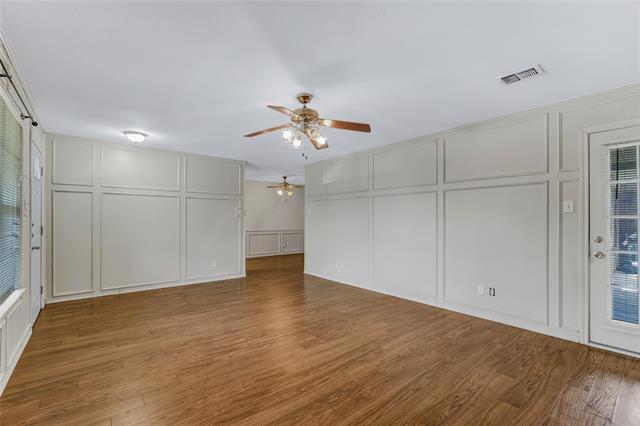 Building Photo - 2800 Shady Grove Dr