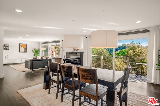 Building Photo - 2388 Kimridge Rd