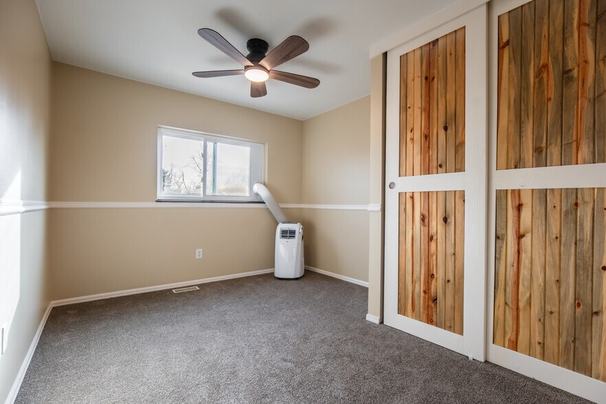 Building Photo - 110 Lucerne Dr