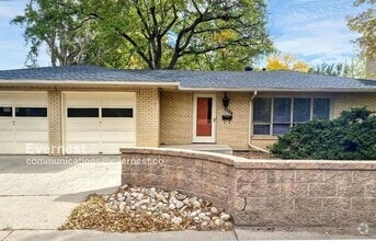 Building Photo - Charming 3-Bedroom Ranch-Style Home in the...