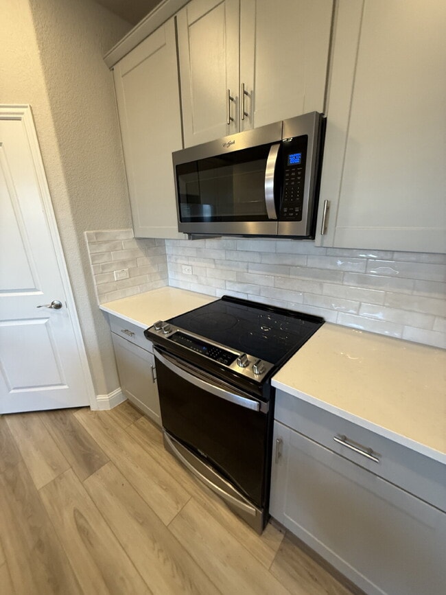 Building Photo - 3215 Sedge Grass Dr