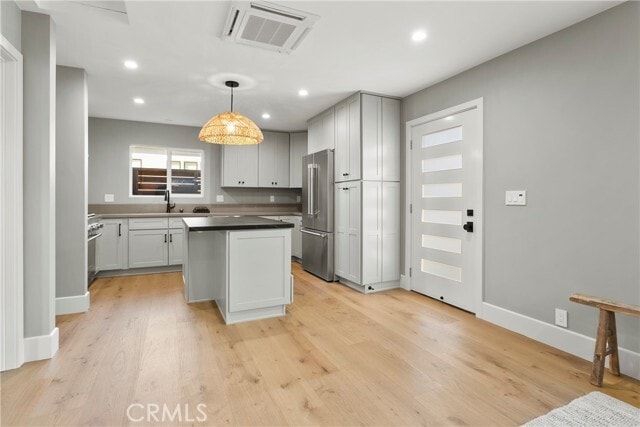 Building Photo - 354 La Perle Pl