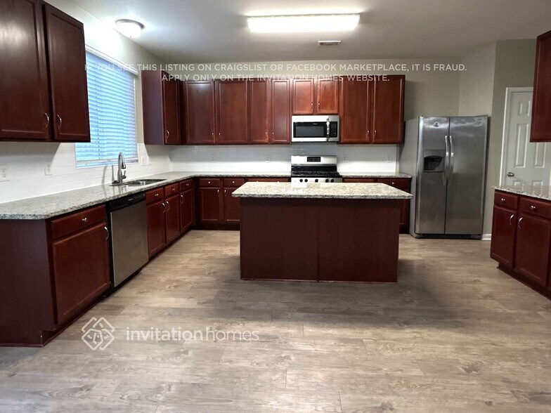 Building Photo - 134 Parkmont Way