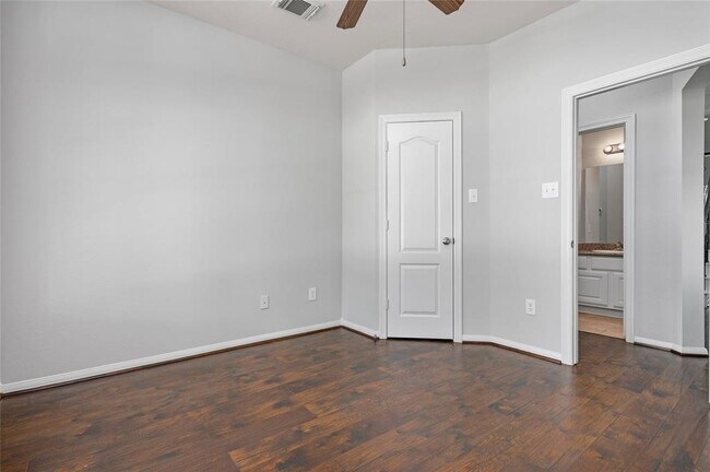 Building Photo - 25303 Hall Meadow Ln