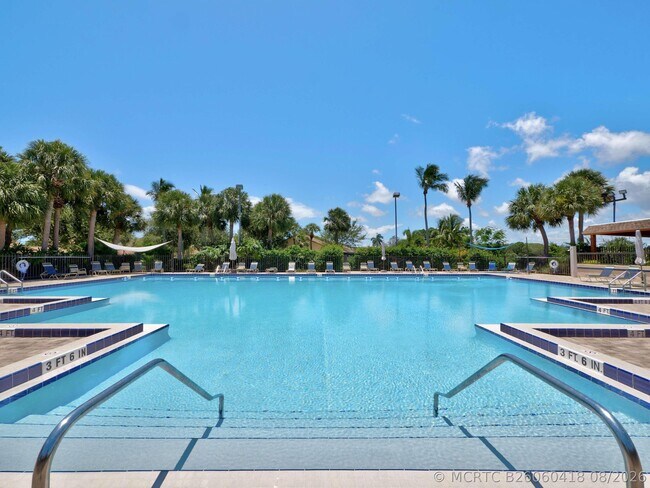 Building Photo - 303 Leeward Dr