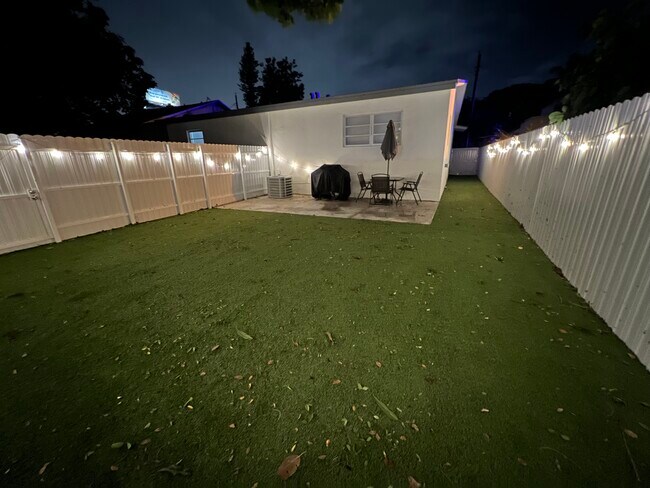 Building Photo - 1132 NW 38th St