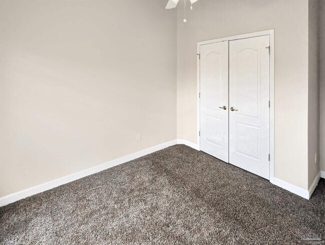 Building Photo - 734 Marlin Spike Dr
