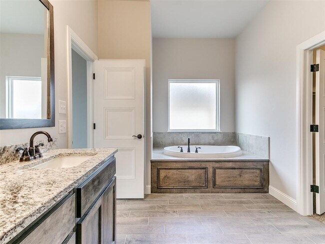Building Photo - 2817 Bens Cir