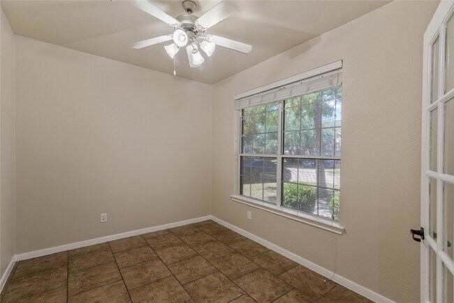 Building Photo - 24822 Dutton Point Dr