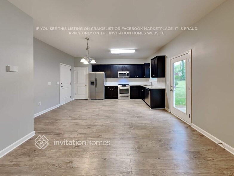 Building Photo - 904 Lobdale Falls Dr