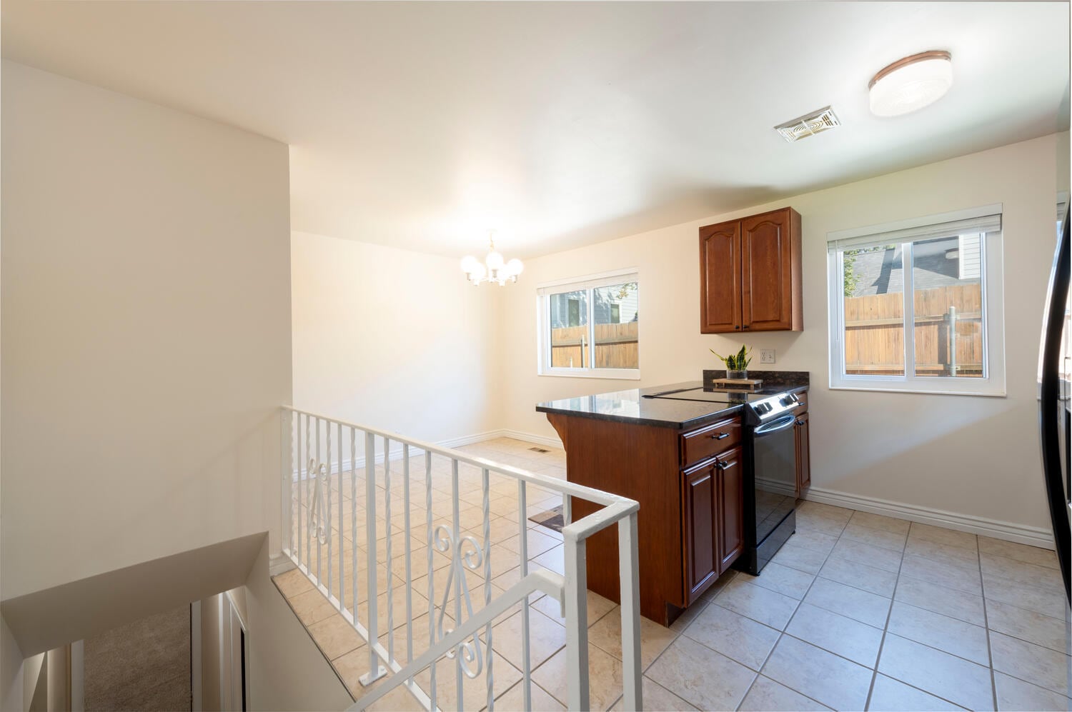 Kitchen/ dining - 5085 S 2870 E