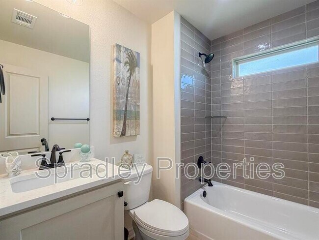 Building Photo - 1404 Rita Blanca Ct