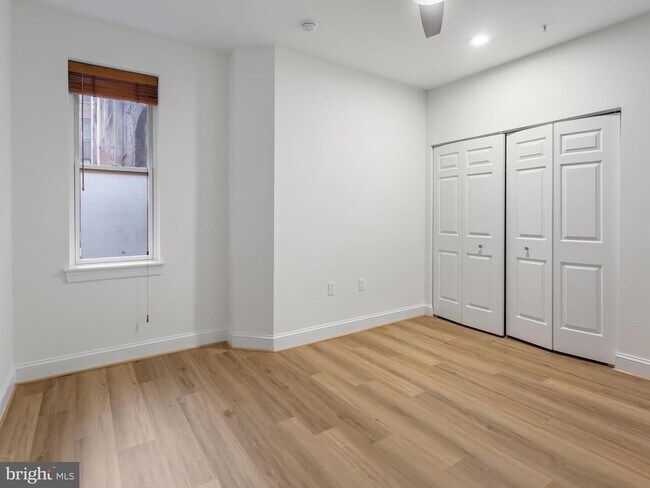 Building Photo - 1417 Chapin St NW