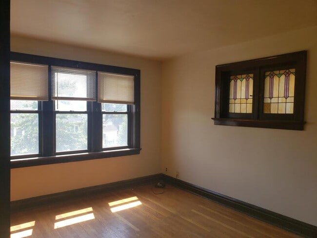 Building Photo - 3847-3849 Alberta St