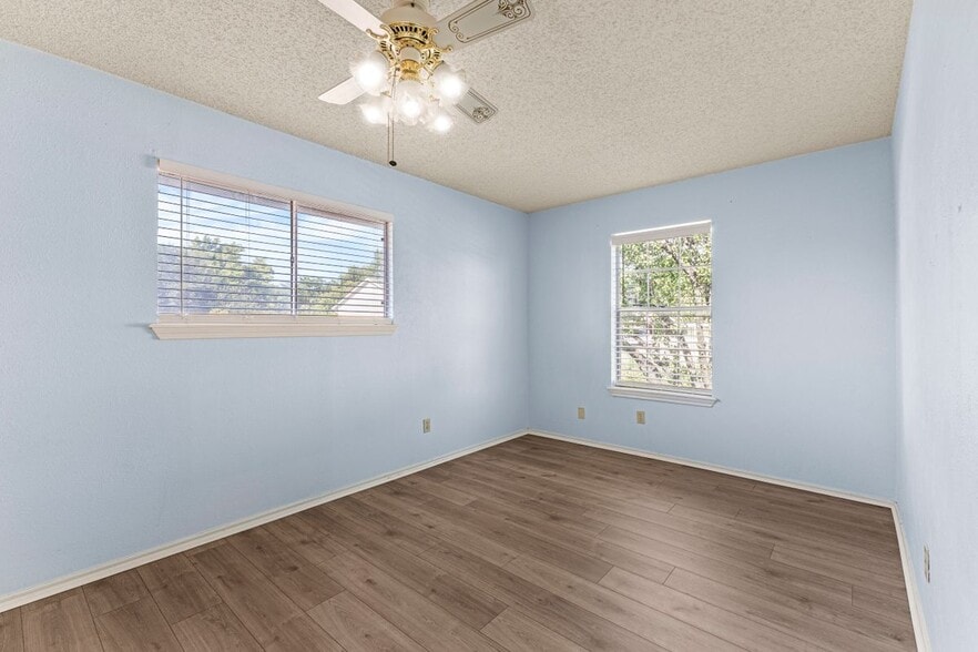 Building Photo - 2100 Kipling Dr