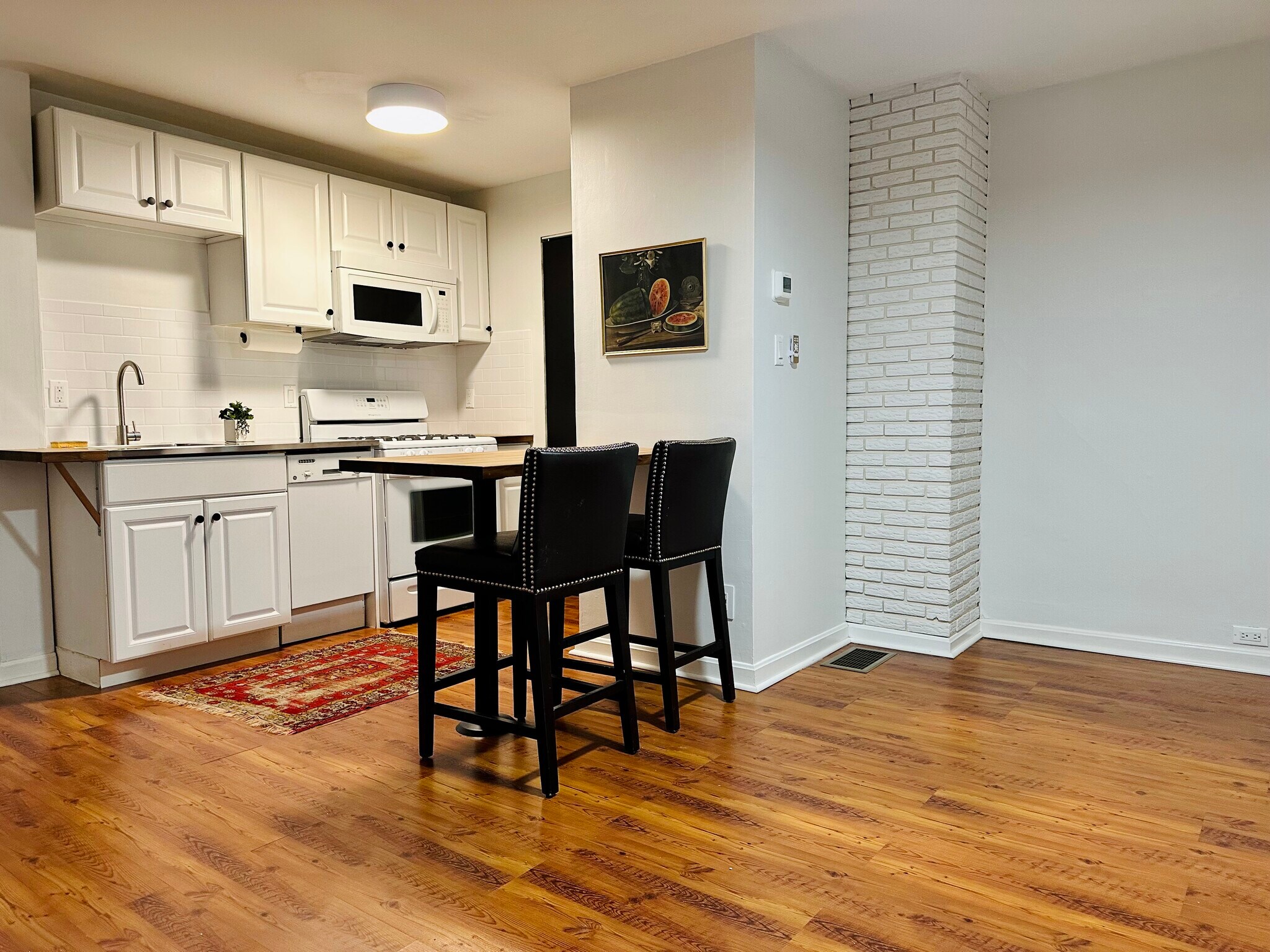 Building Photo - 982 Hatch St