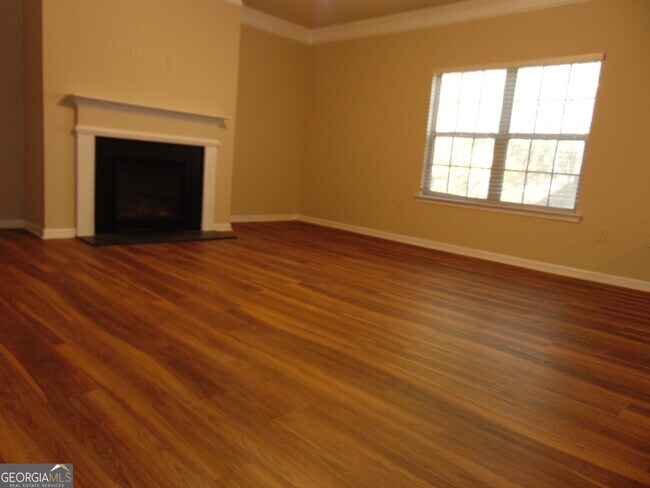 Building Photo - 1320 Napa Valley Dr SW