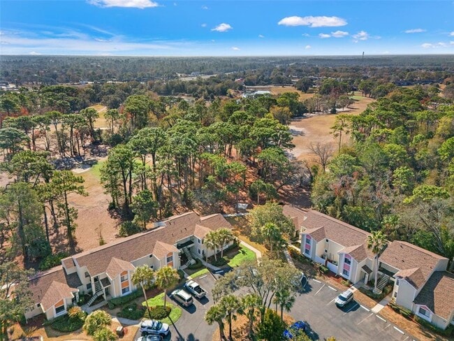 Building Photo - 8006 Picketts Ct