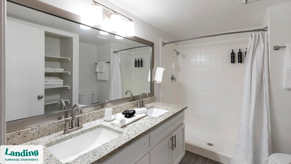 Building Photo - 5272 Tamarus St