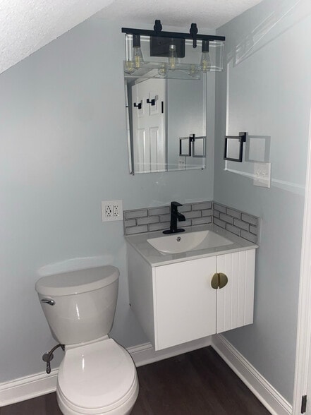 Building Photo - 2521 Quincy St