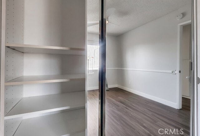 Building Photo - 7030 Seawind Dr