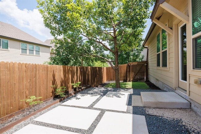 Building Photo - 13501 Metric Blvd