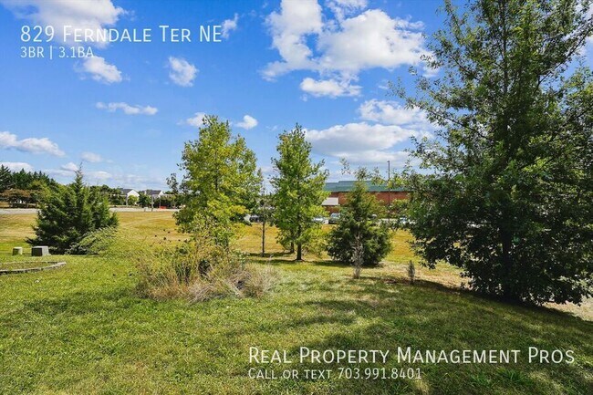 Building Photo - 829 Ferndale Terrace NE