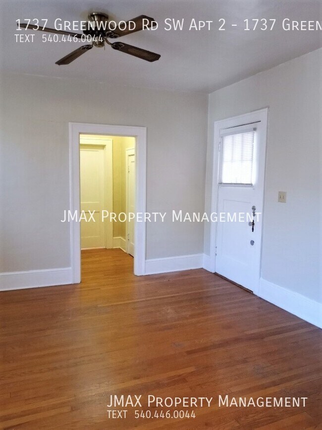 This property has a no security deposit op... 1737 Greenwood Rd SW