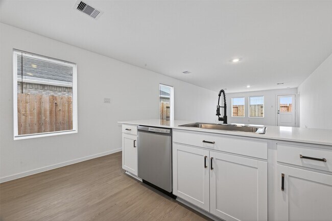 Building Photo - 3081 Majestic Sunrise Dr