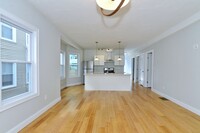 Building Photo - 3 Bedroom, 2 FULL bath with south facing b...